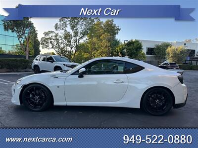 2017 Toyota 86 6 Speed Manual With Back up Camera - Photo 6 - Irvine, CA 92614