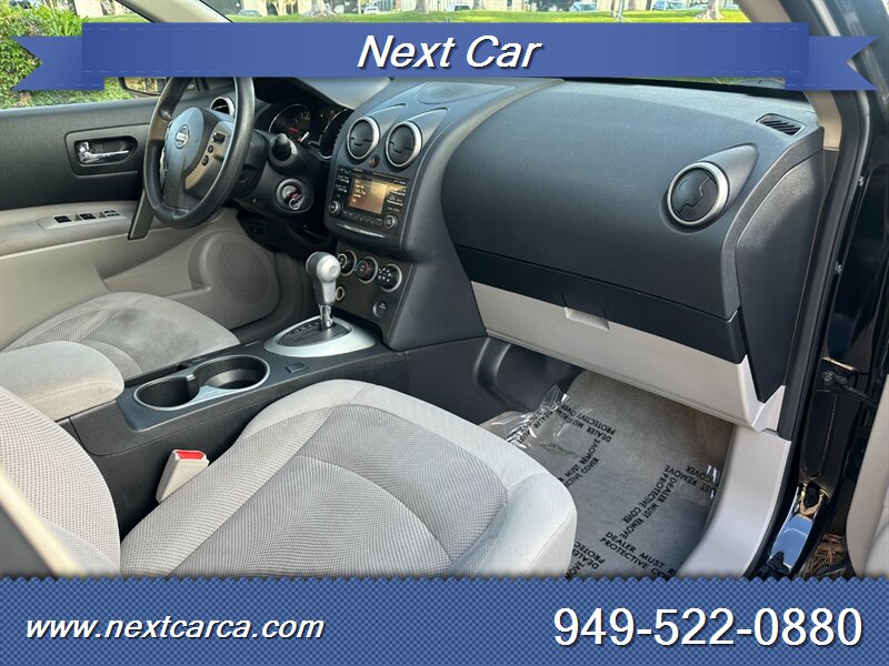 2014 Nissan Rogue Select S photo 20