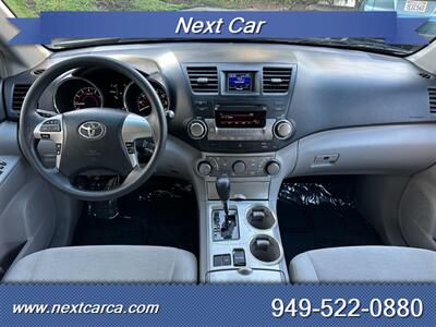 2012 Toyota Highlander  With Back up Camera & Third Row Seating - Photo 19 - Irvine, CA 92614