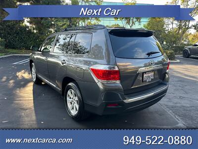 2012 Toyota Highlander  With Back up Camera & Third Row Seating - Photo 5 - Irvine, CA 92614