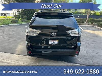 2011 Toyota Sienna SE 8-Passenger  With Back up Camera - Photo 4 - Irvine, CA 92614