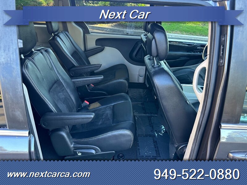 2017 Dodge Grand Caravan SXT photo 25