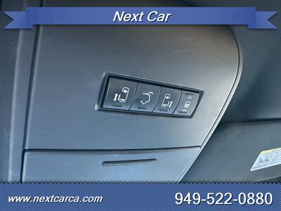 2017 Dodge Grand Caravan SXT  With Back up Camera & Third Row Seating - Photo 20 - Irvine, CA 92614