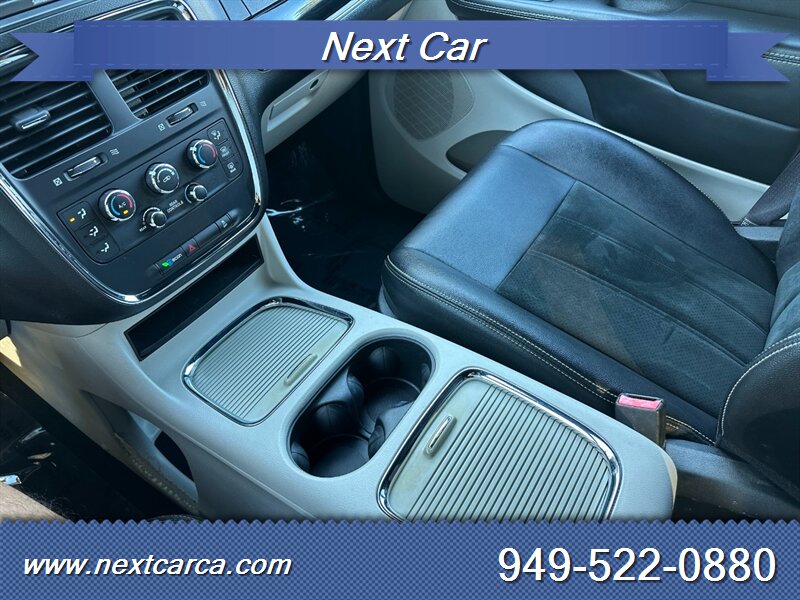 2017 Dodge Grand Caravan SXT photo 12