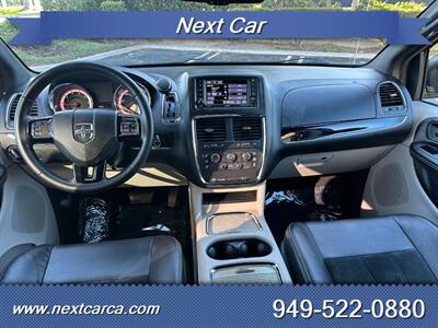 2017 Dodge Grand Caravan SXT  With Back up Camera & Third Row Seating - Photo 19 - Irvine, CA 92614
