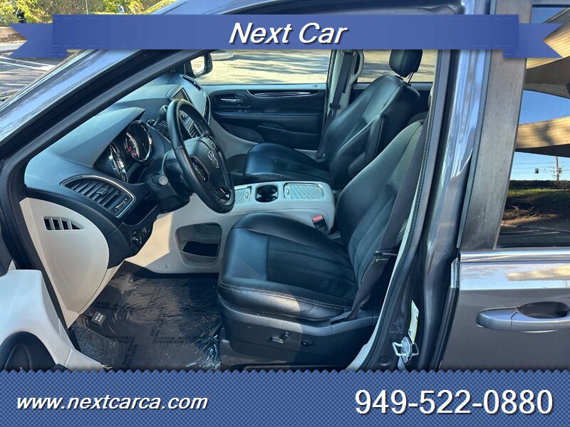2017 Dodge Grand Caravan SXT photo 8