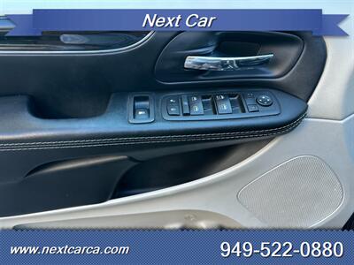 2017 Dodge Grand Caravan SXT  With Back up Camera & Third Row Seating - Photo 18 - Irvine, CA 92614