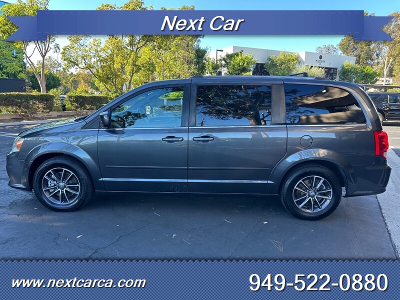 2017 Dodge Grand Caravan SXT photo 5