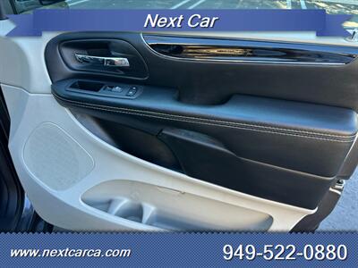 2017 Dodge Grand Caravan SXT  With Back up Camera & Third Row Seating - Photo 23 - Irvine, CA 92614