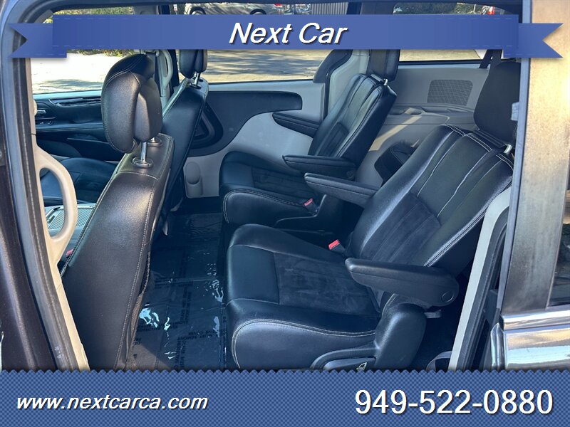 2017 Dodge Grand Caravan SXT photo 21