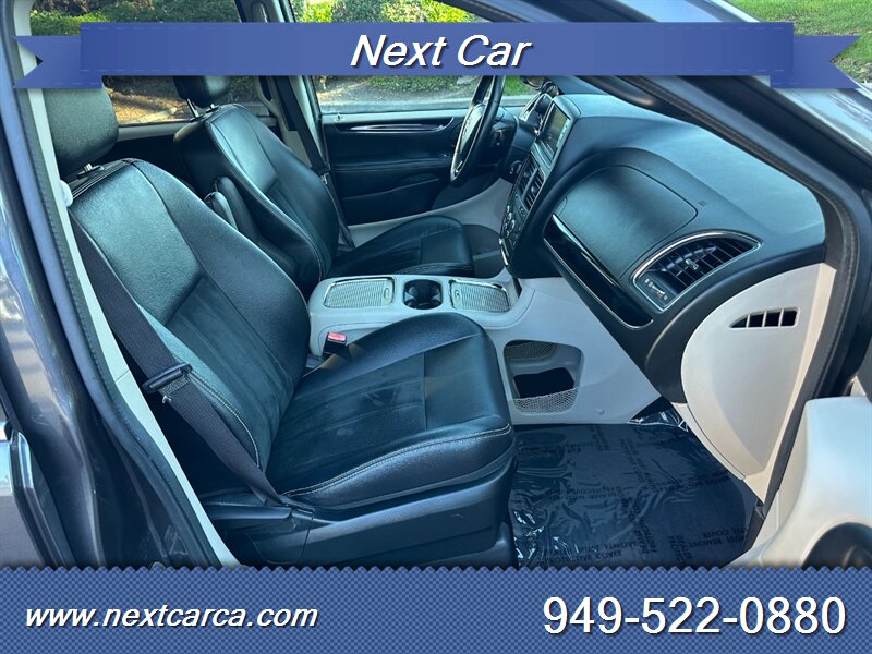 2017 Dodge Grand Caravan SXT photo 18