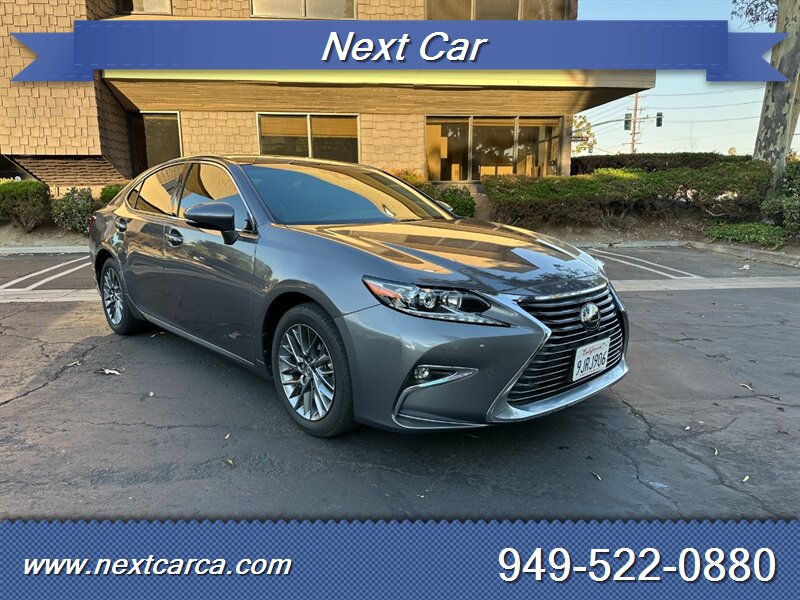 2018 Lexus ES 350 FWD , Low Mileage  With NAVI and Back up Camera
