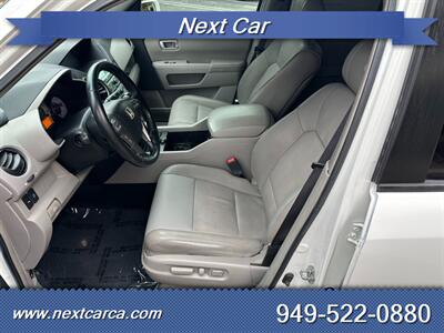 2009 Honda Pilot Touring 2WD  With NAVI and Back up Camera DVD Entertainment - Photo 9 - Irvine, CA 92614