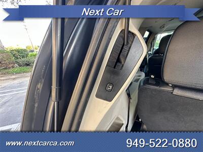 2016 Chrysler Town & Country Touring With Back up Camera And DVD Entertainment - Photo 26 - Irvine, CA 92614