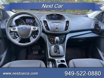 2015 Ford Escape S  2WD  Low Mileage & With Back up Camera - Photo 19 - Irvine, CA 92614