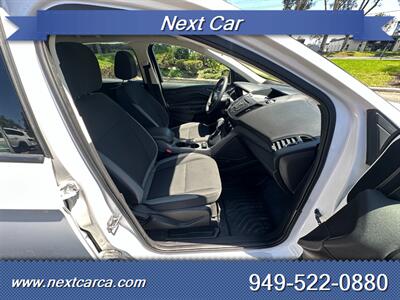 2015 Ford Escape S  2WD  Low Mileage & With Back up Camera - Photo 20 - Irvine, CA 92614