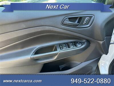 2015 Ford Escape S  2WD  Low Mileage & With Back up Camera - Photo 18 - Irvine, CA 92614