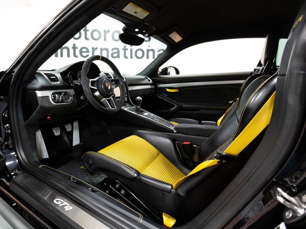 2016 Porsche Cayman GT4   - Photo 16 - Springfield, MO 65802