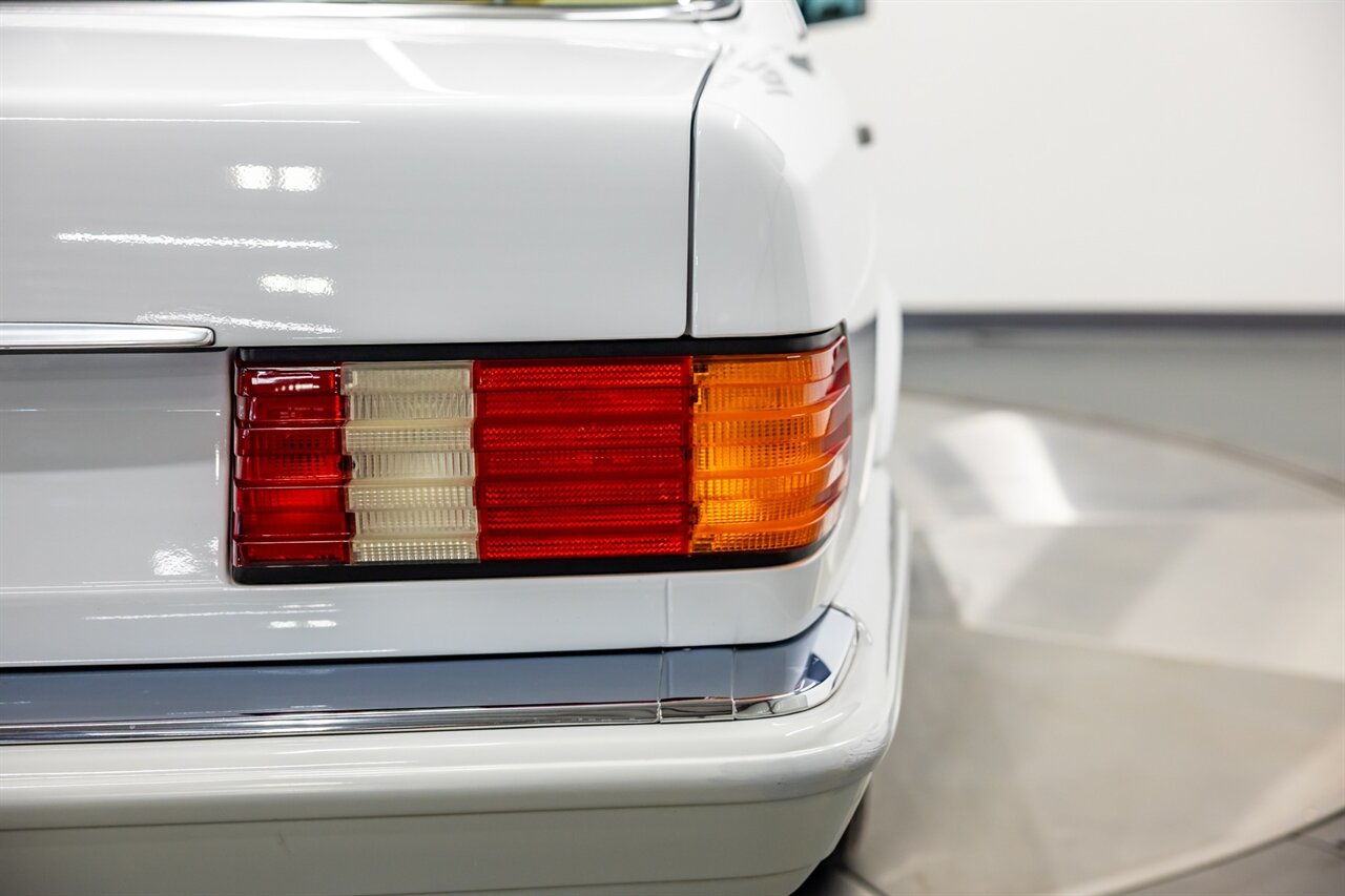 1990 Mercedes-Benz 560 SEL - Photo 21 - Springfield, MO 65802