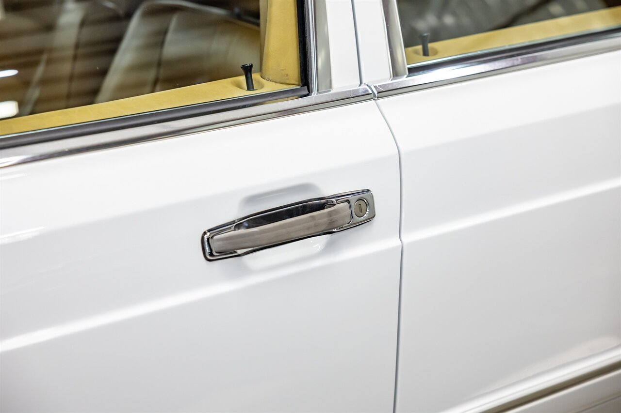 1990 Mercedes-Benz 560 SEL - Photo 16 - Springfield, MO 65802