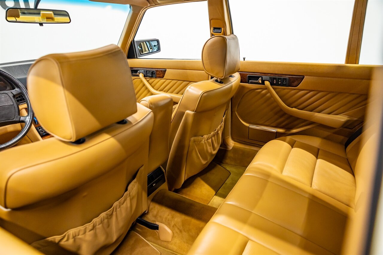 1990 Mercedes-Benz 560 SEL - Photo 38 - Springfield, MO 65802
