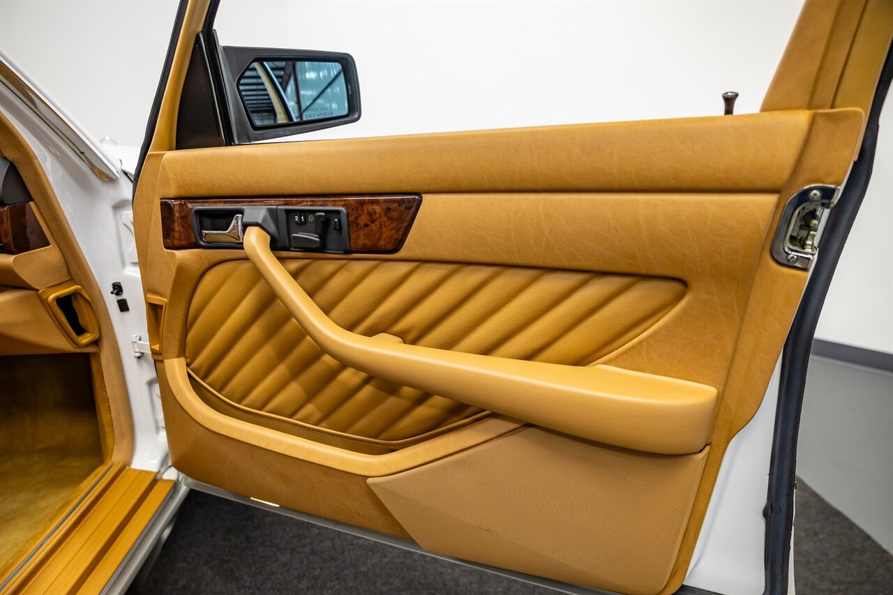 1990 Mercedes-Benz 560 SEL - Photo 53 - Springfield, MO 65802