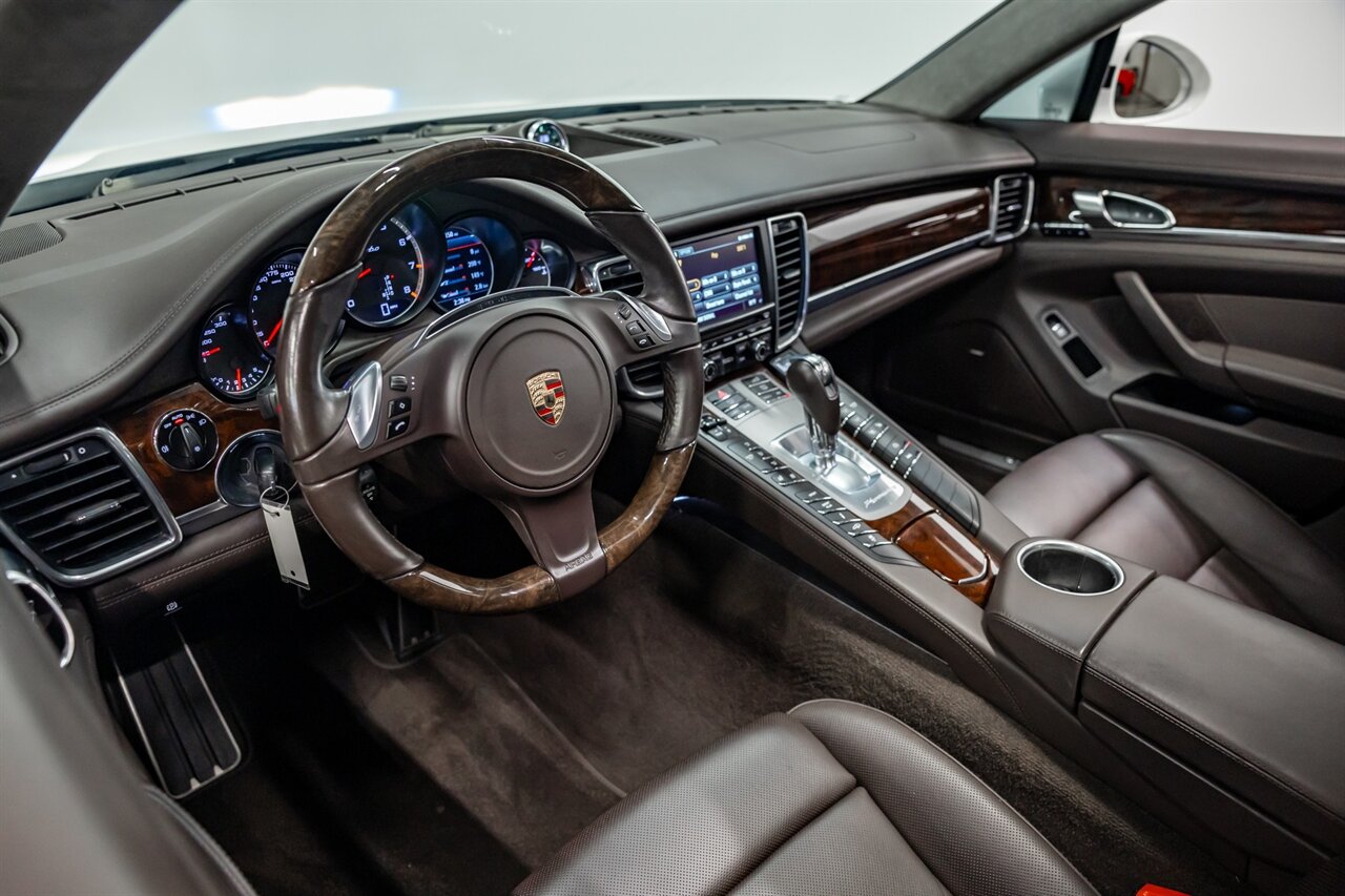 2014 Porsche Panamera Turbo   - Photo 29 - Springfield, MO 65802