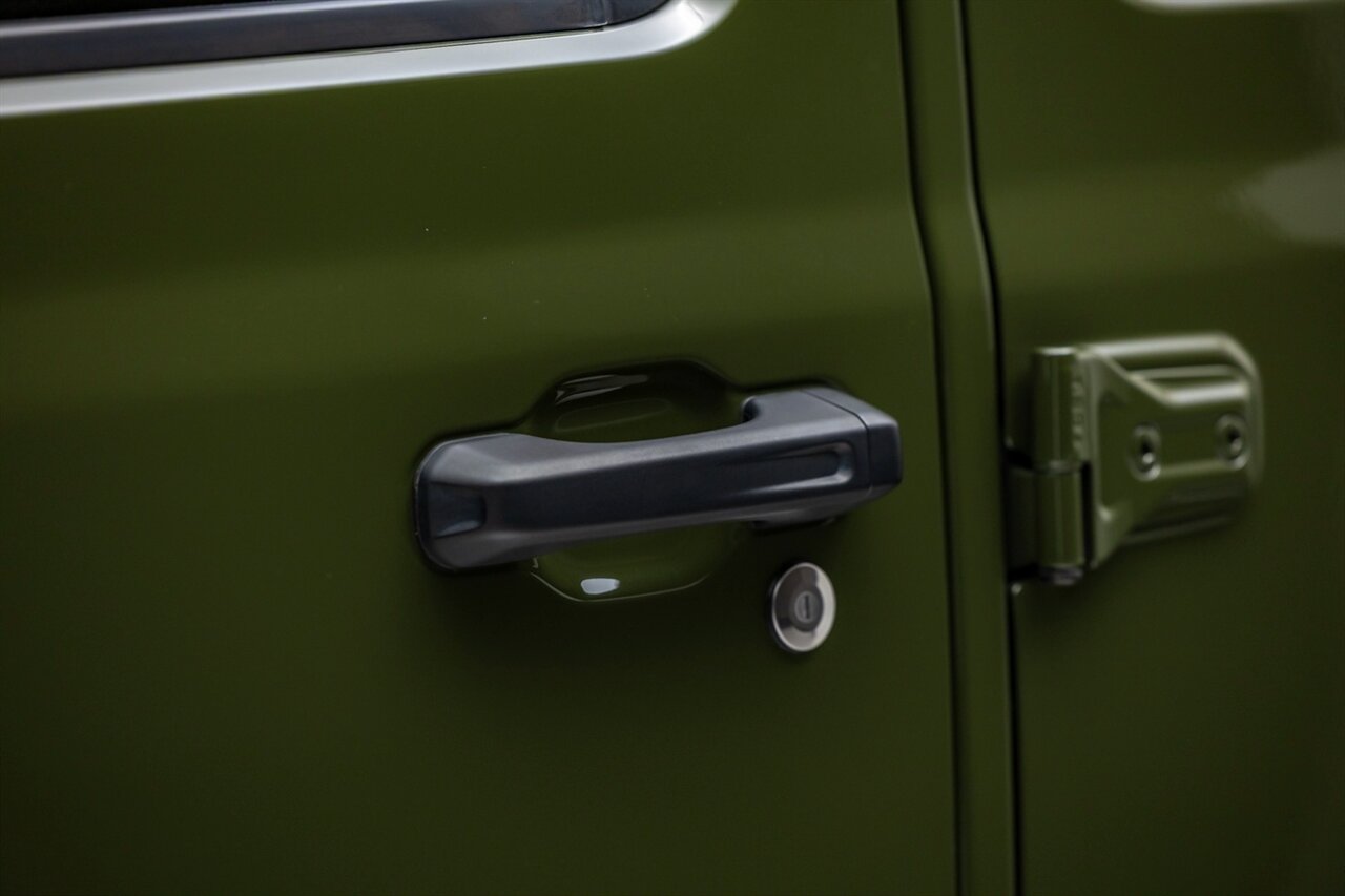 2021 Jeep Wrangler Unlimited Sport S   - Photo 15 - Springfield, MO 65802