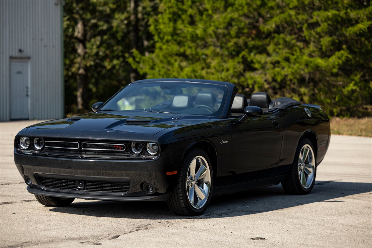 2015 Dodge Challenger R/T Plus   - Photo 1 - Springfield, MO 65802