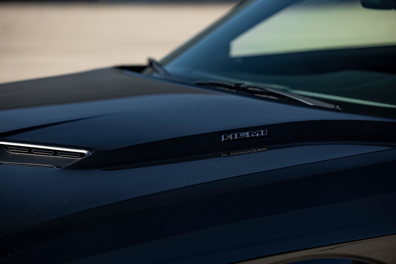 2015 Dodge Challenger R/T Plus - Photo 8 - Springfield, MO 65802