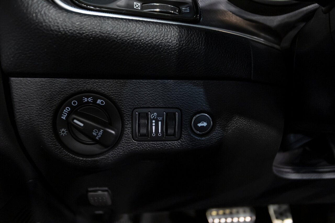 2015 Dodge Challenger R/T Plus - Photo 86 - Springfield, MO 65802
