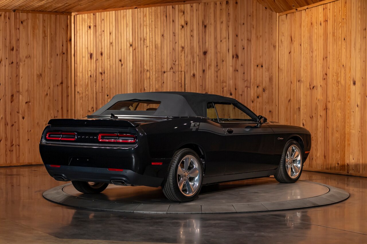 2015 Dodge Challenger R/T Plus - Photo 32 - Springfield, MO 65802