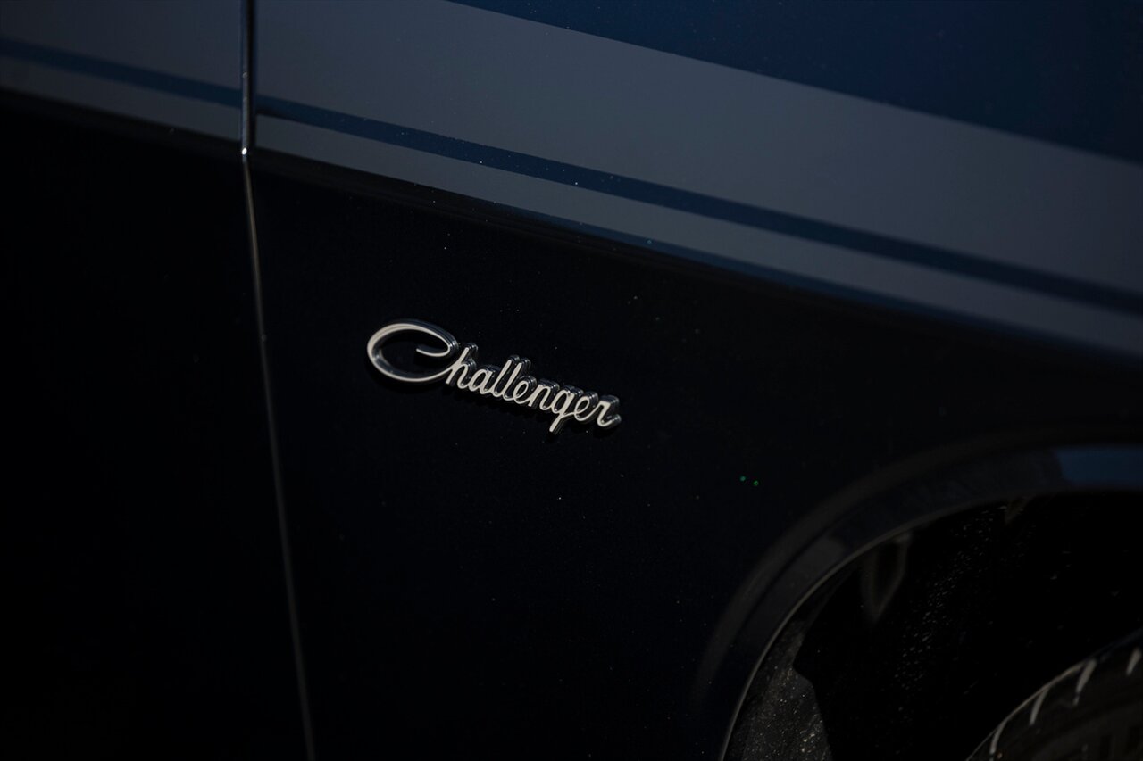 2015 Dodge Challenger R/T Plus - Photo 15 - Springfield, MO 65802