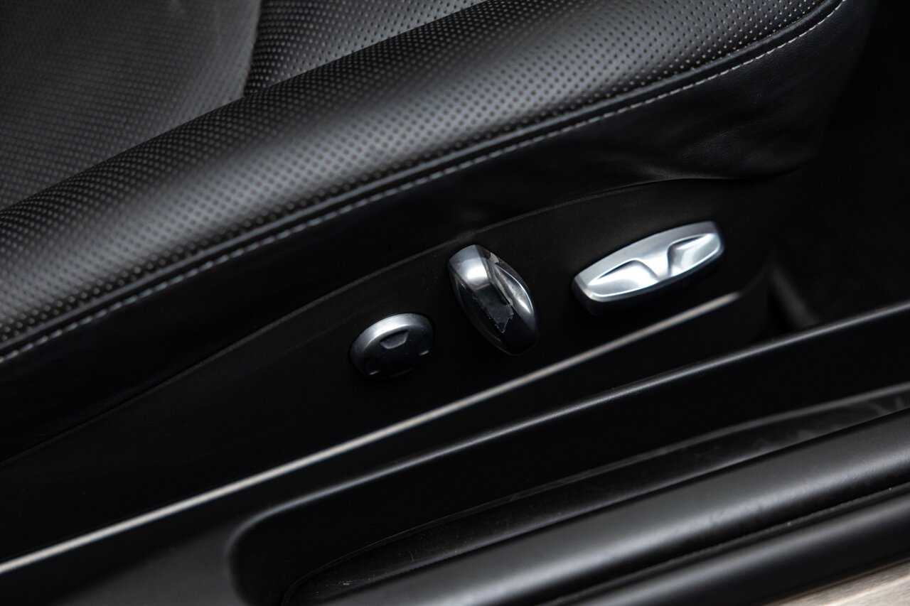 2012 Porsche 911 Turbo S   - Photo 42 - Springfield, MO 65802