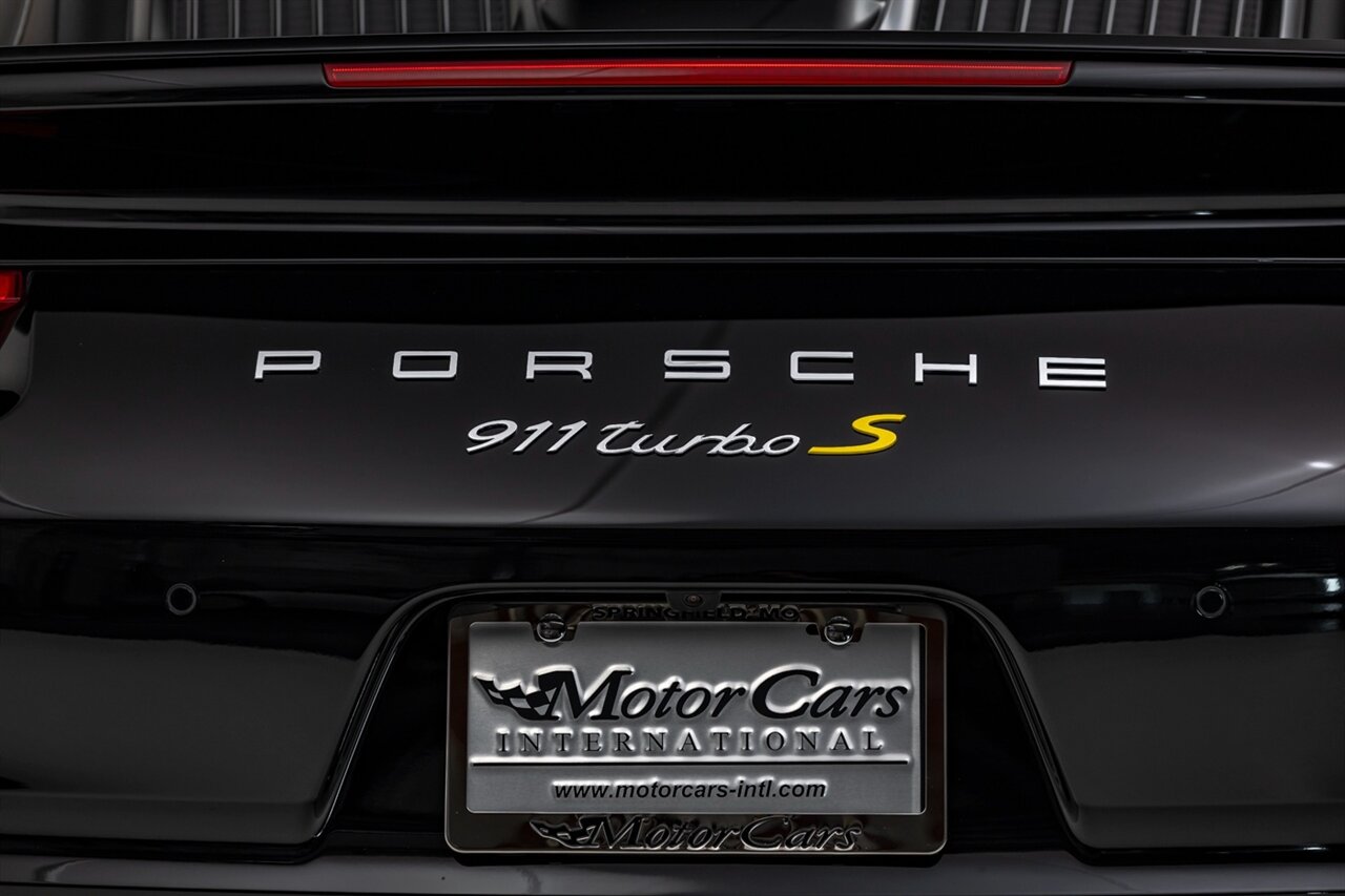 2017 Porsche 911 Turbo S   - Photo 18 - Springfield, MO 65802