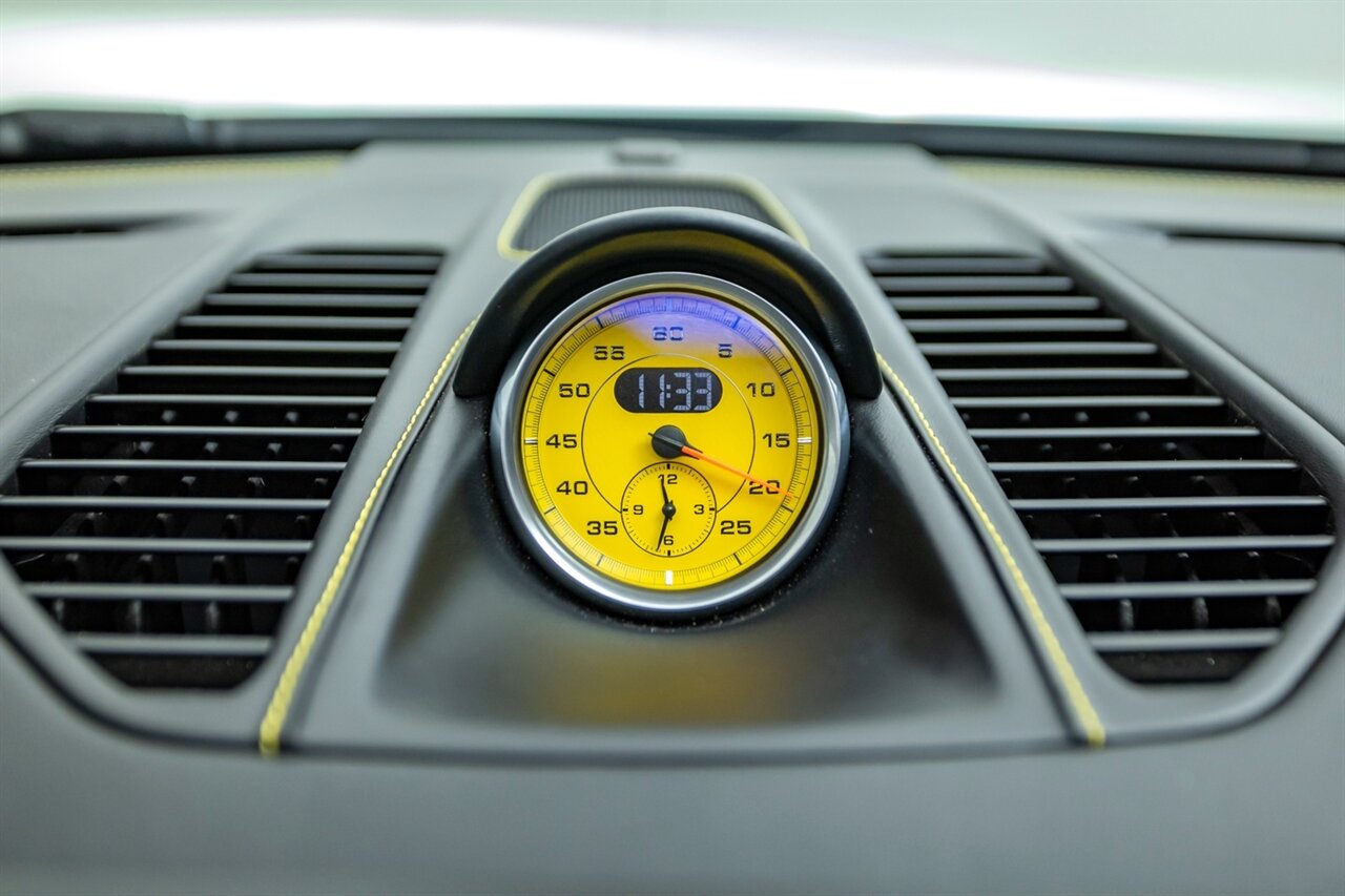 2017 Porsche 911 Turbo S   - Photo 47 - Springfield, MO 65802