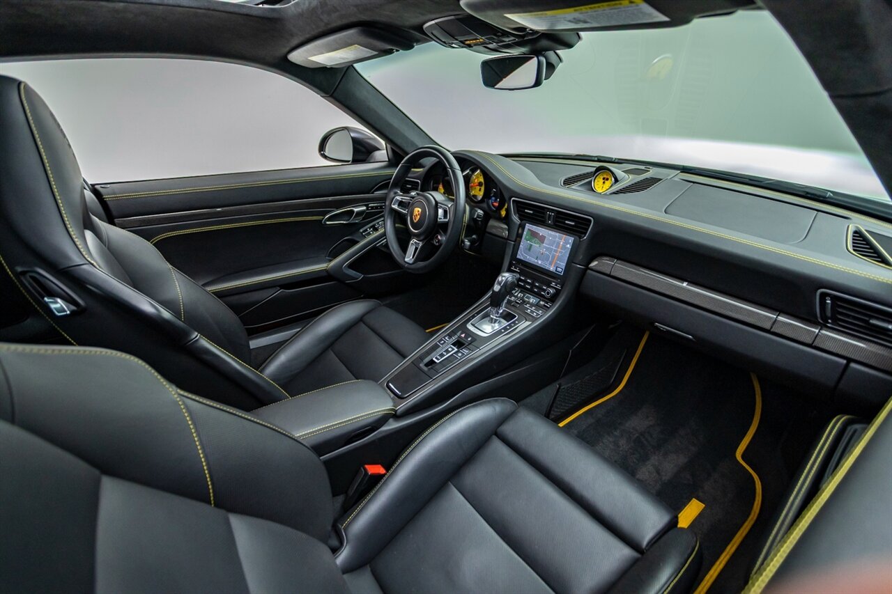2017 Porsche 911 Turbo S   - Photo 29 - Springfield, MO 65802