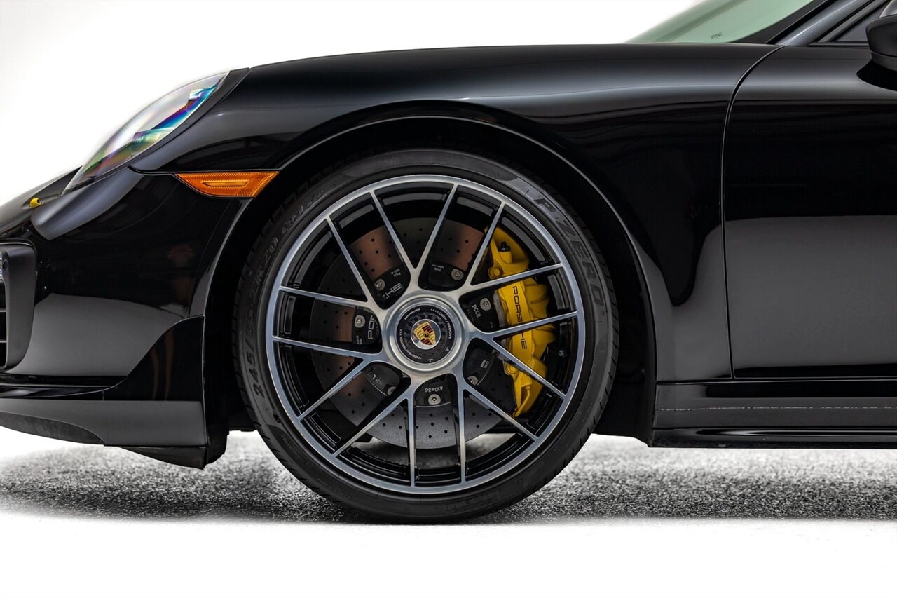 2017 Porsche 911 Turbo S   - Photo 12 - Springfield, MO 65802