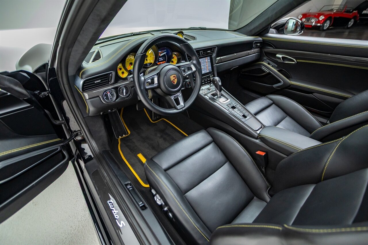 2017 Porsche 911 Turbo S   - Photo 38 - Springfield, MO 65802