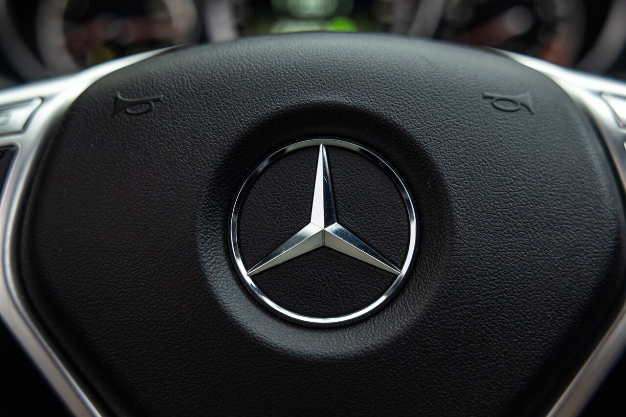 2012 Mercedes-Benz C 63 AMG   - Photo 59 - Springfield, MO 65802