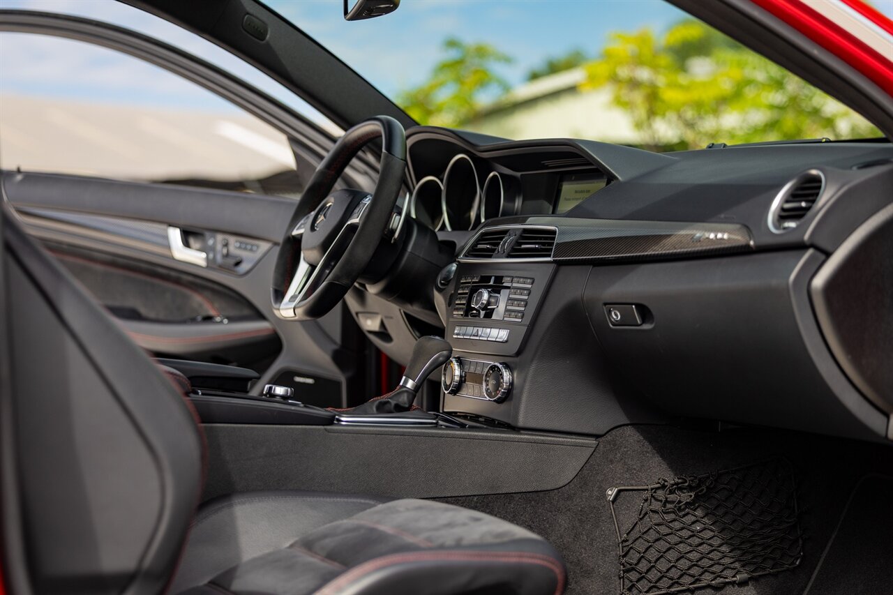 2012 Mercedes-Benz C 63 AMG   - Photo 163 - Springfield, MO 65802