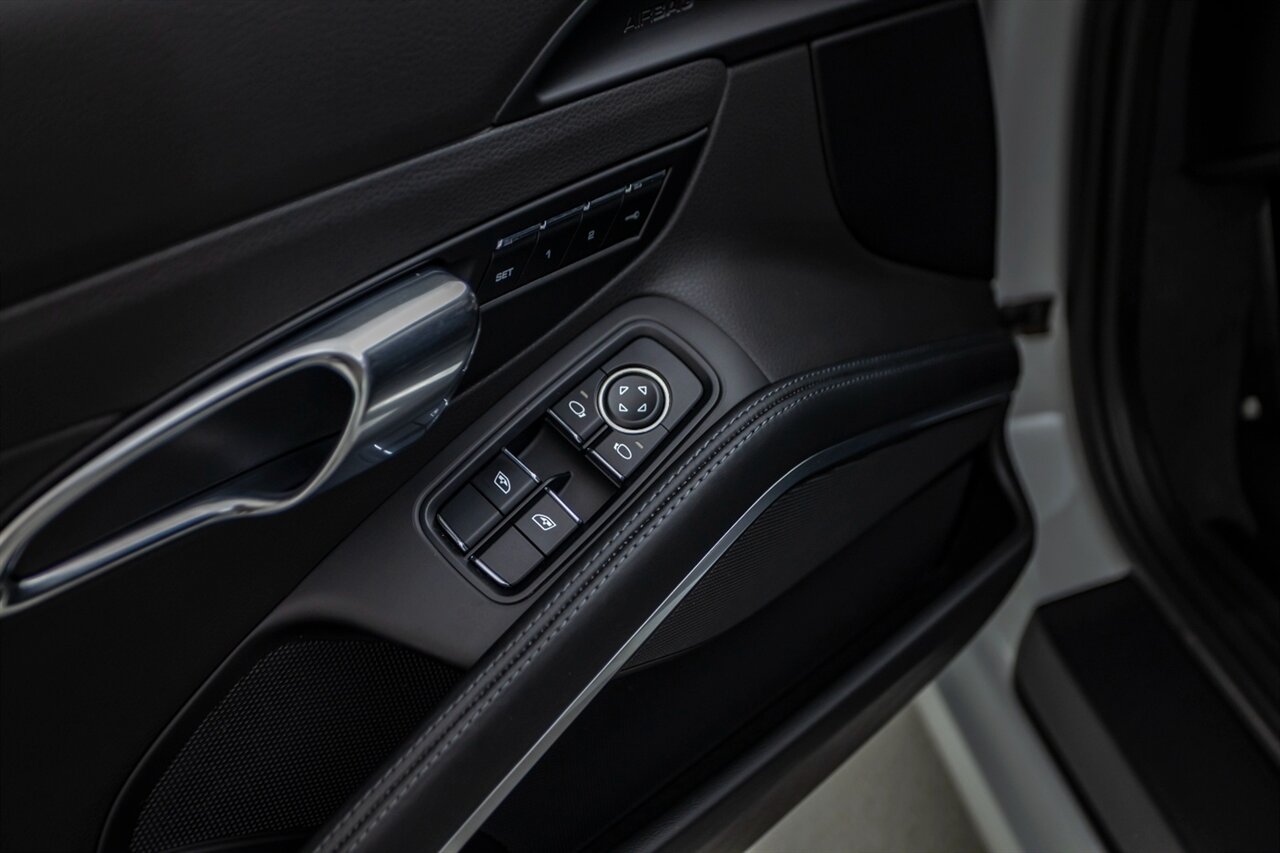 2017 Porsche 911 Carrera - Photo 38 - Springfield, MO 65802
