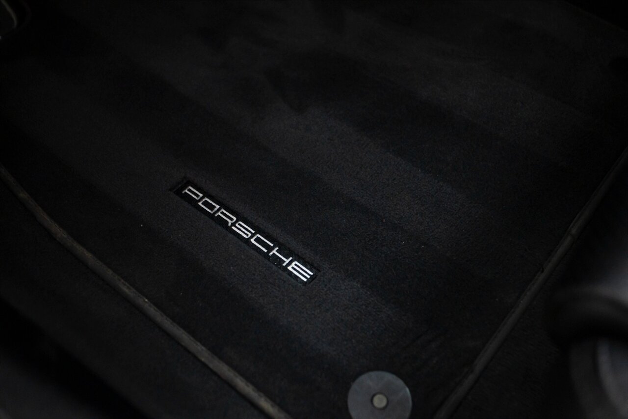 2017 Porsche 911 Carrera - Photo 39 - Springfield, MO 65802
