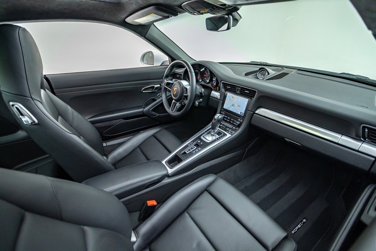 2017 Porsche 911 Carrera - Photo 25 - Springfield, MO 65802