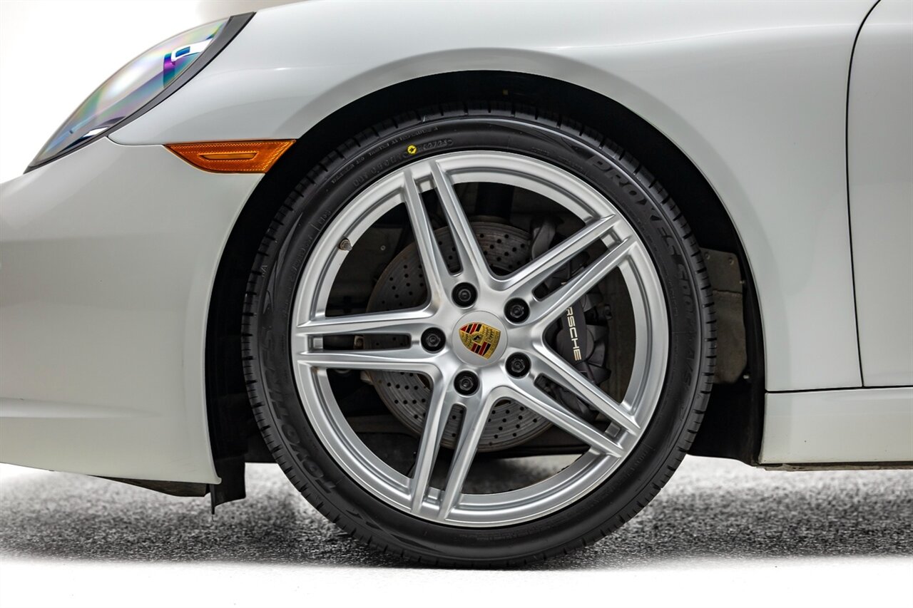 2017 Porsche 911 Carrera - Photo 11 - Springfield, MO 65802