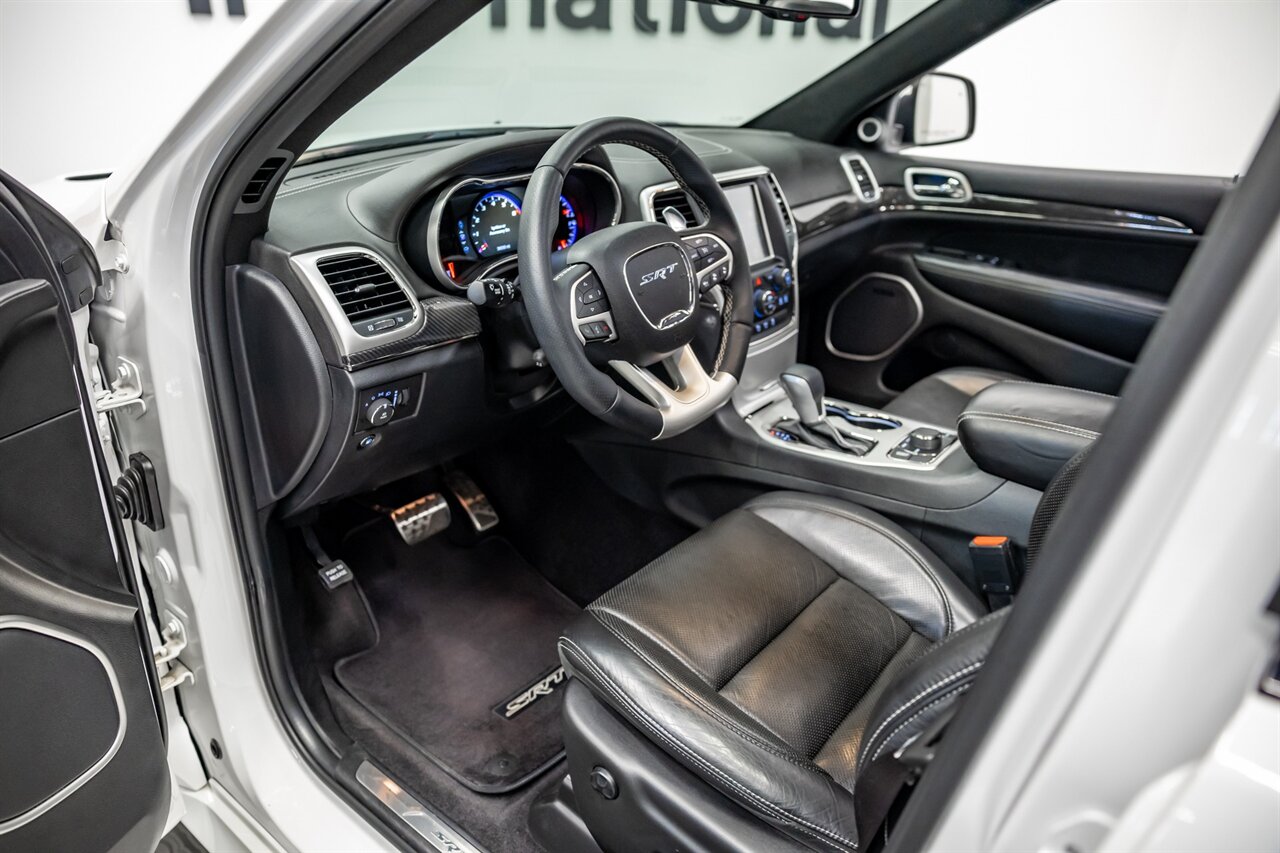 2016 Jeep Grand Cherokee SRT   - Photo 53 - Springfield, MO 65802