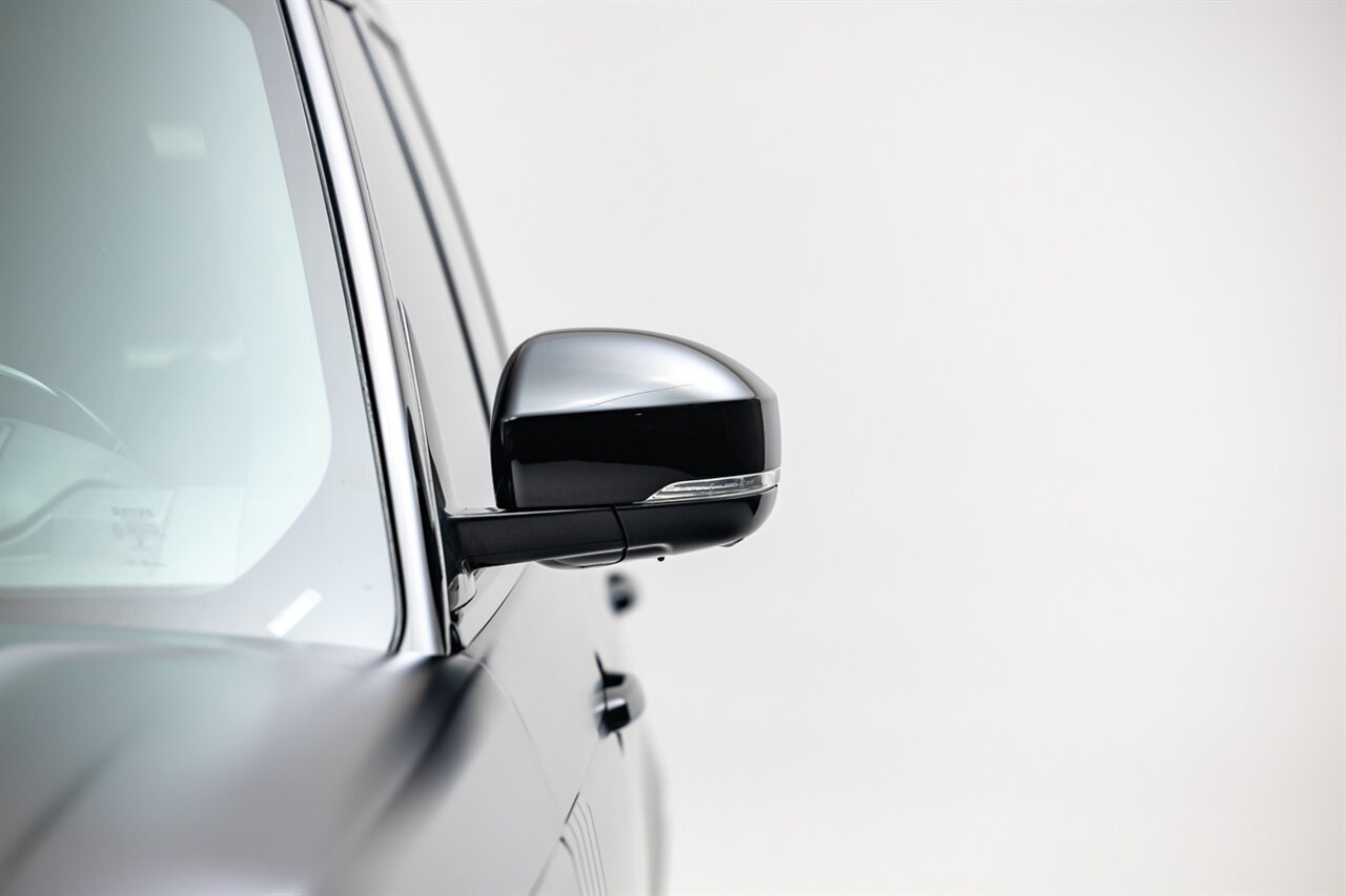 2018 Land Rover Range Rover Supercharged LWB   - Photo 9 - Springfield, MO 65802