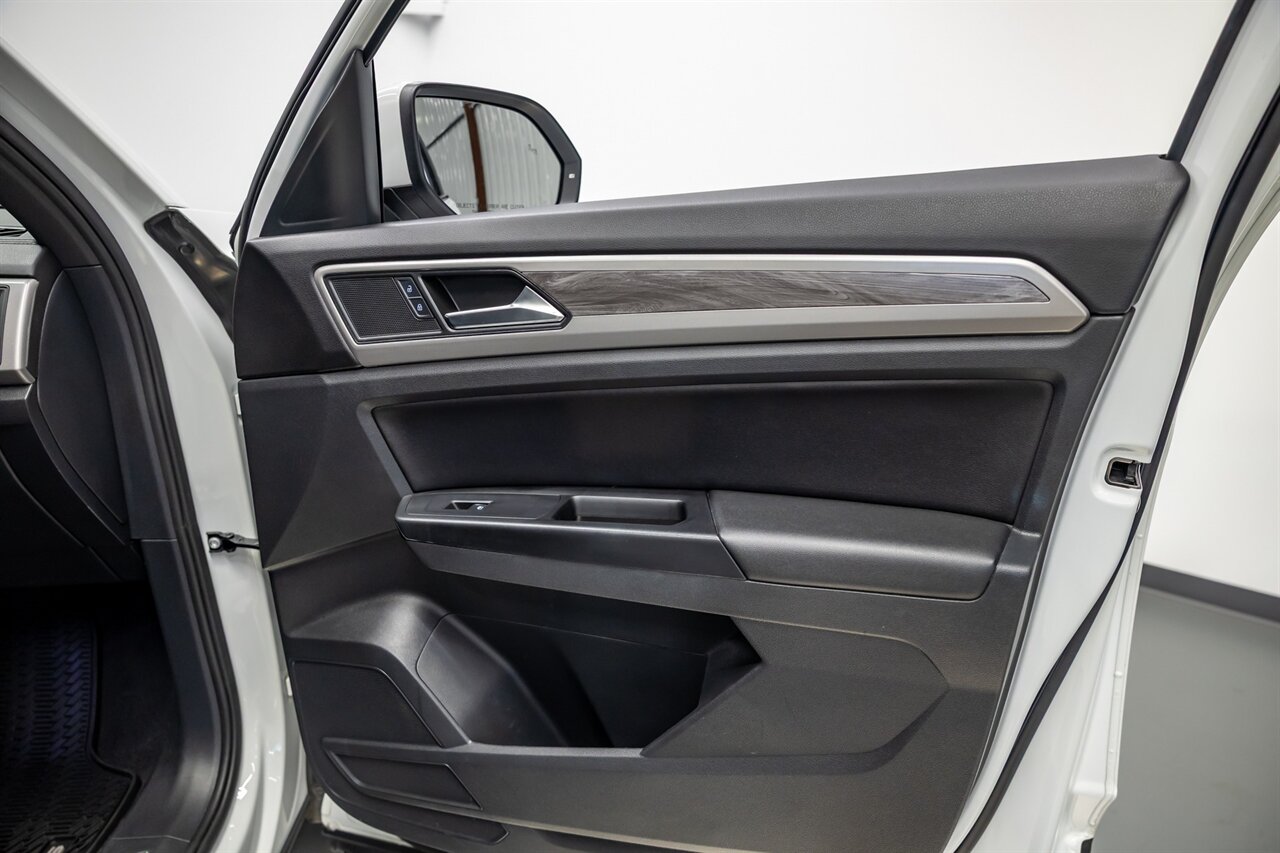 2020 Volkswagen Atlas Cross Sport SE 4Motion - Photo 49 - Springfield, MO 65802