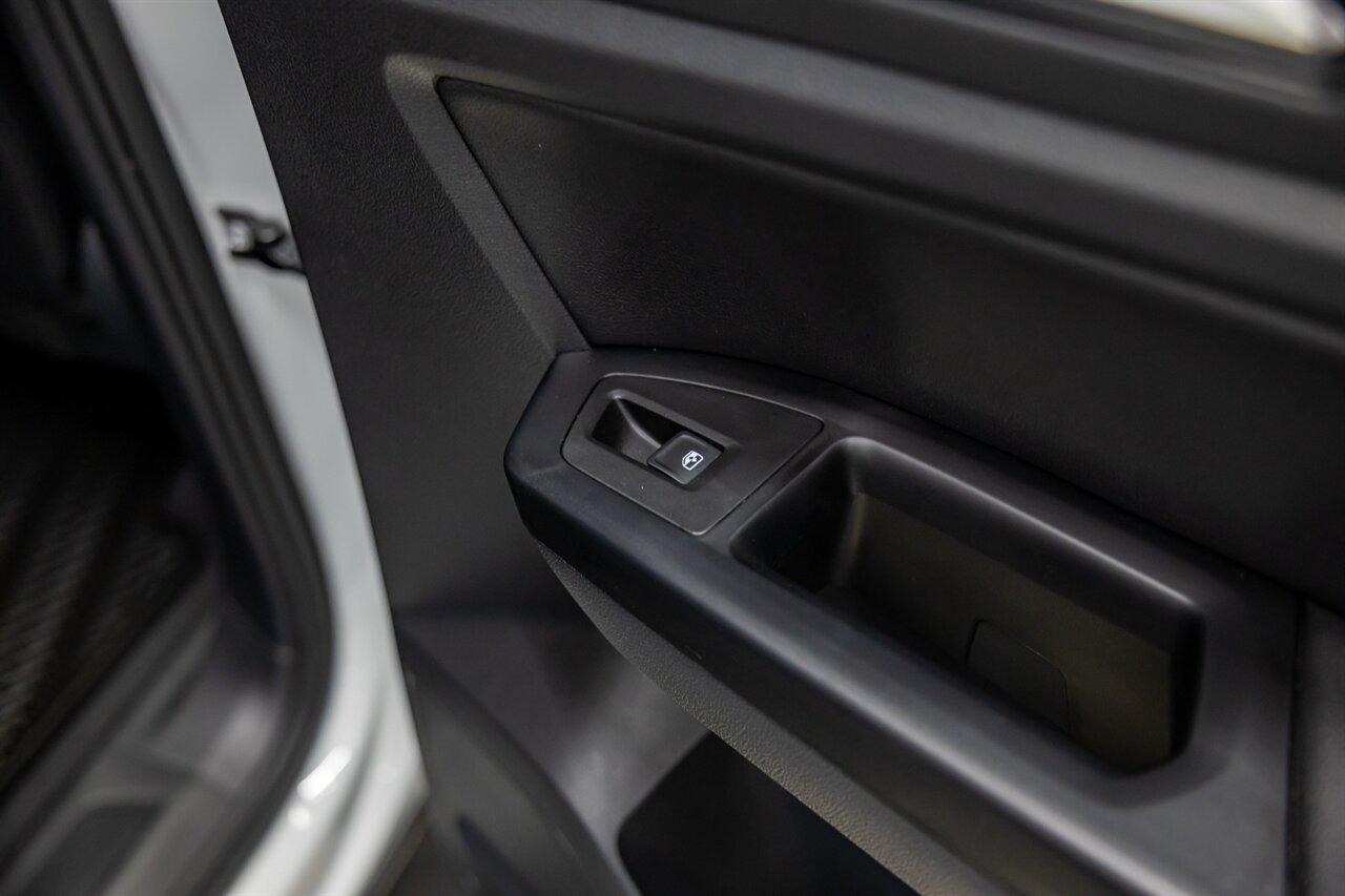 2020 Volkswagen Atlas Cross Sport SE 4Motion - Photo 55 - Springfield, MO 65802
