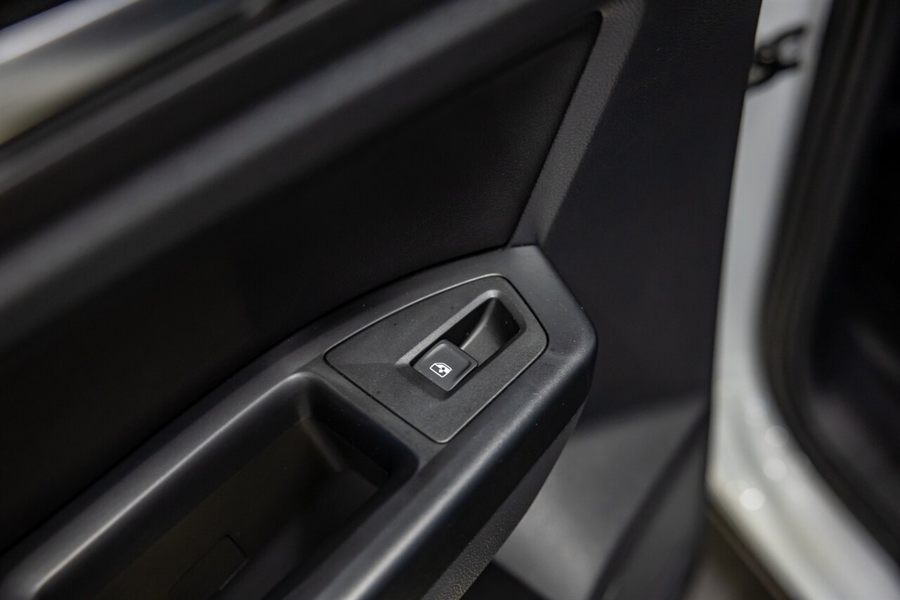 2020 Volkswagen Atlas Cross Sport SE 4Motion - Photo 37 - Springfield, MO 65802